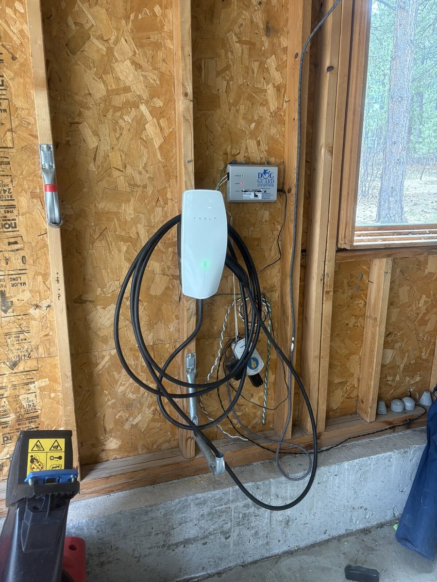 Smart EV charger with built-in display screen