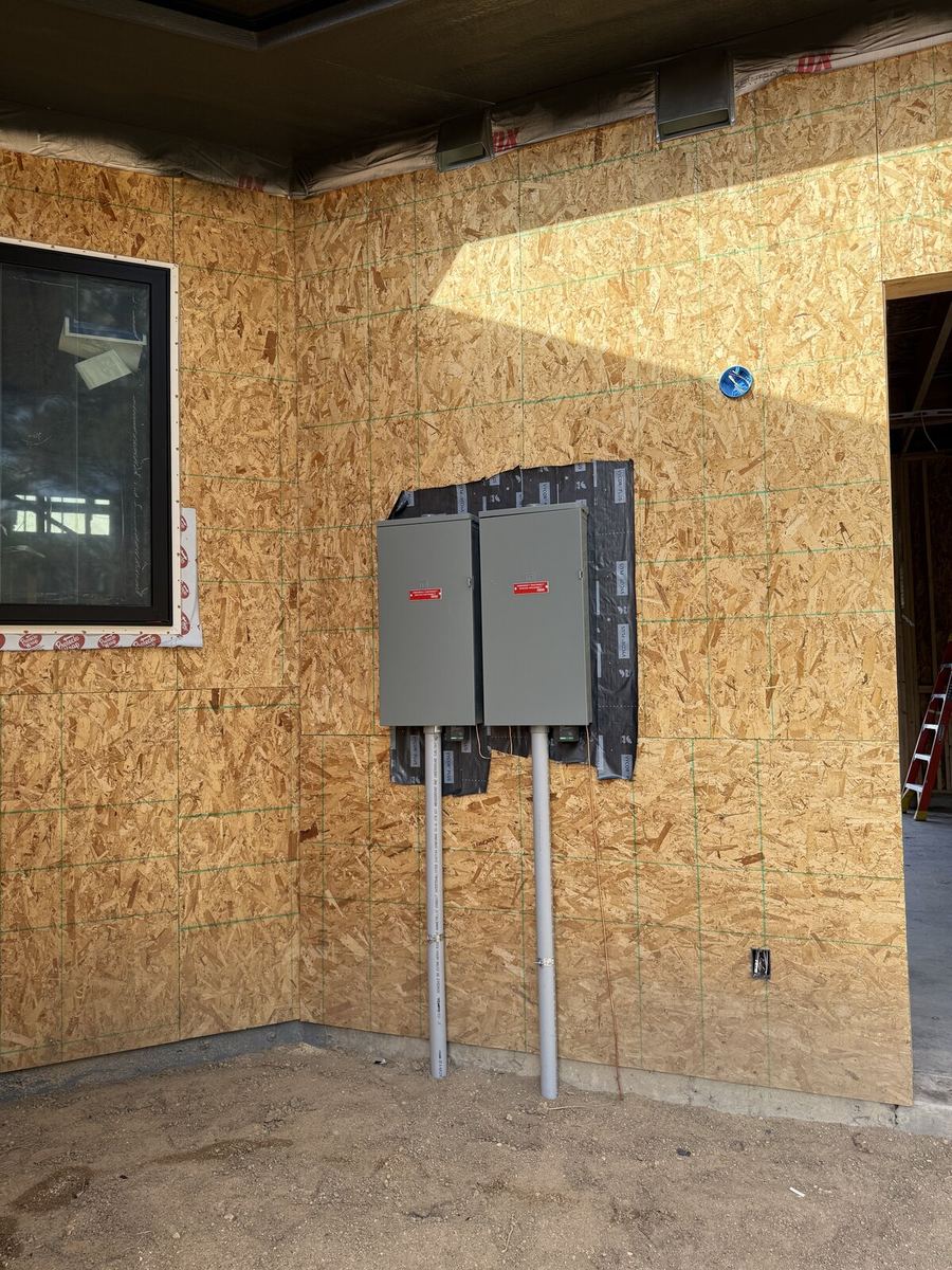 Newly installed 400 Amp electrical service panel